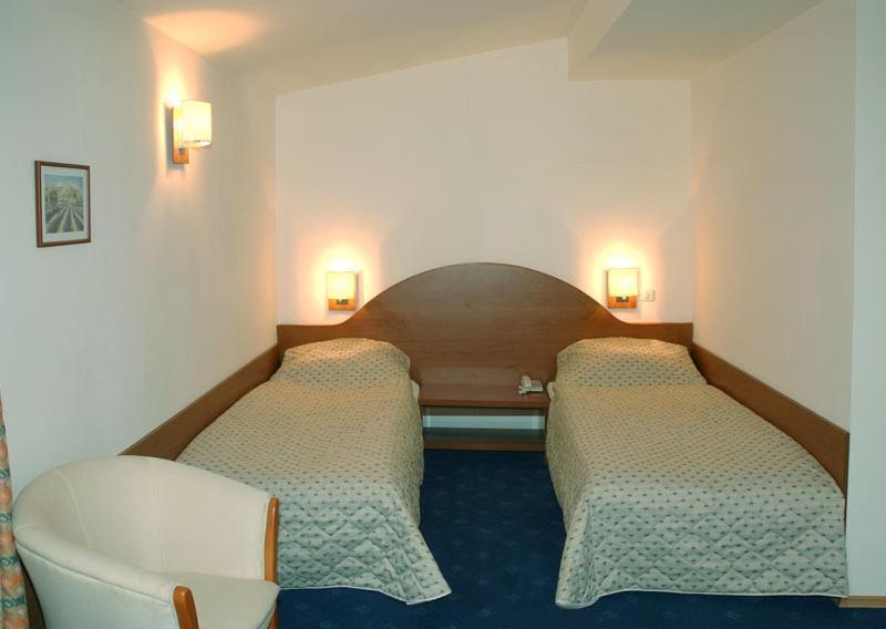 Hotel Irisa Букурещ Стая снимка