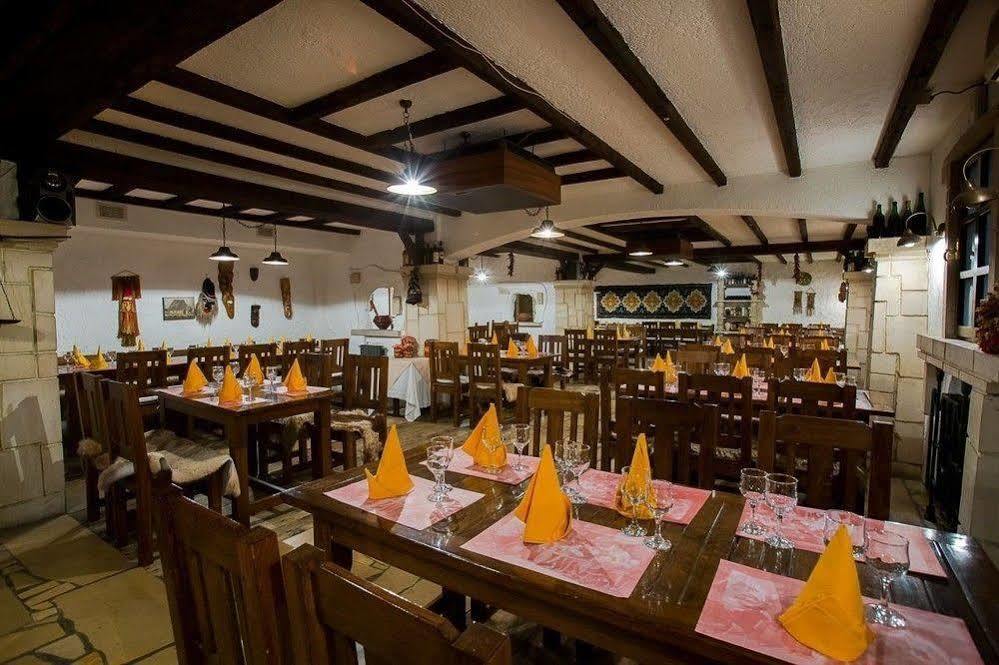 Hotel Irisa Букурещ Екстериор снимка