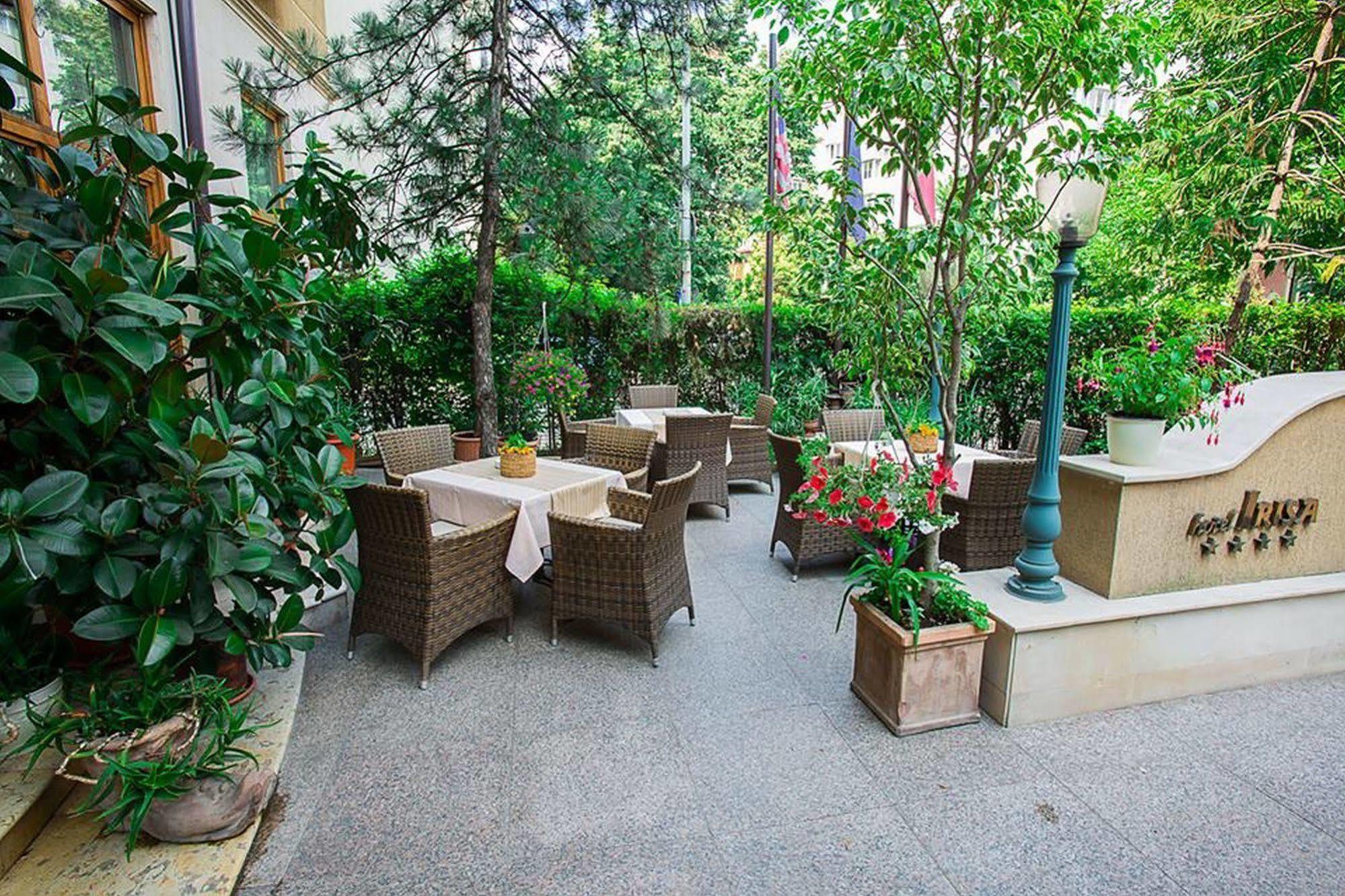 Hotel Irisa Букурещ Екстериор снимка
